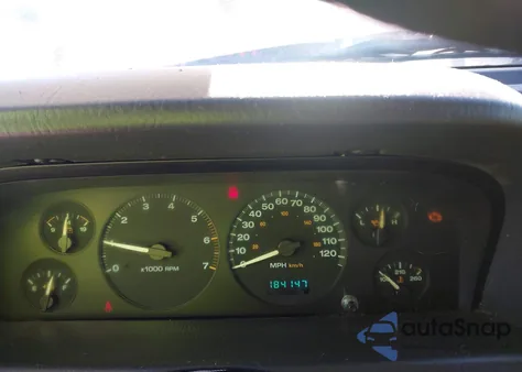 2003 Jeep Grand Cherokee Laredo z USA, uszkodzony, nr VIN 1J4GW48SX3C545033